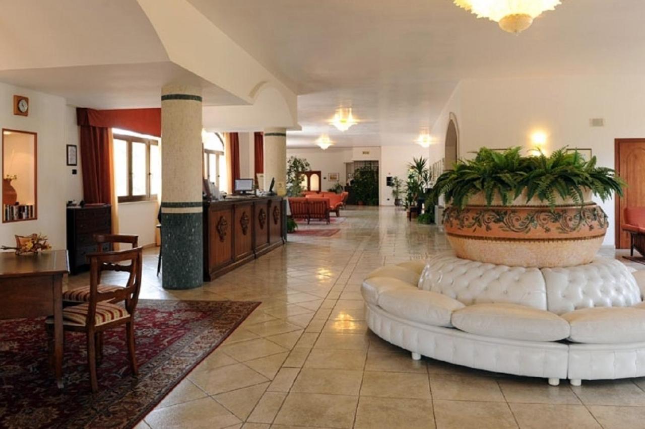 Hotel Villa Rosa Martina Franca Eksteriør billede